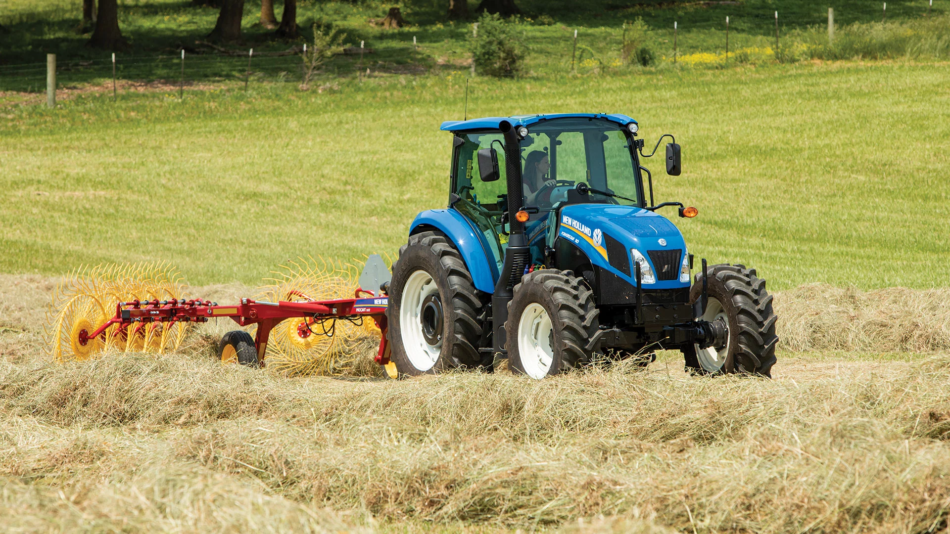 New Holland ProCart™ and ProCart™ PLUS Deluxe Carted Wheel Rakes