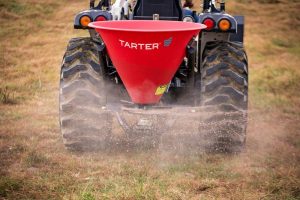 Tarter 200 Series Poly Tub Fertilizer Spreader And Seeder