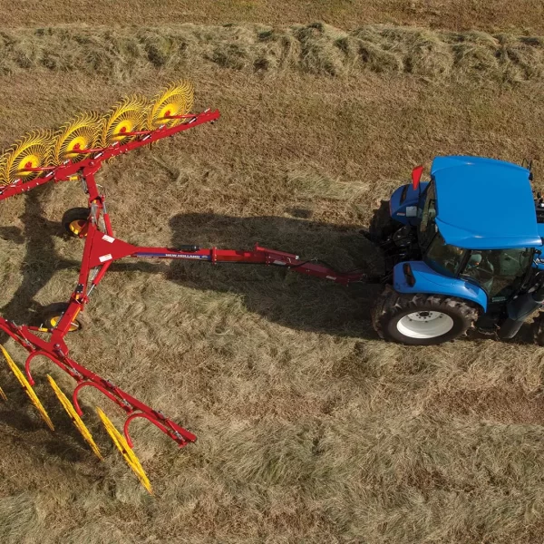 New Holland ProCart™ and ProCart™ PLUS Deluxe Carted Wheel Rakes