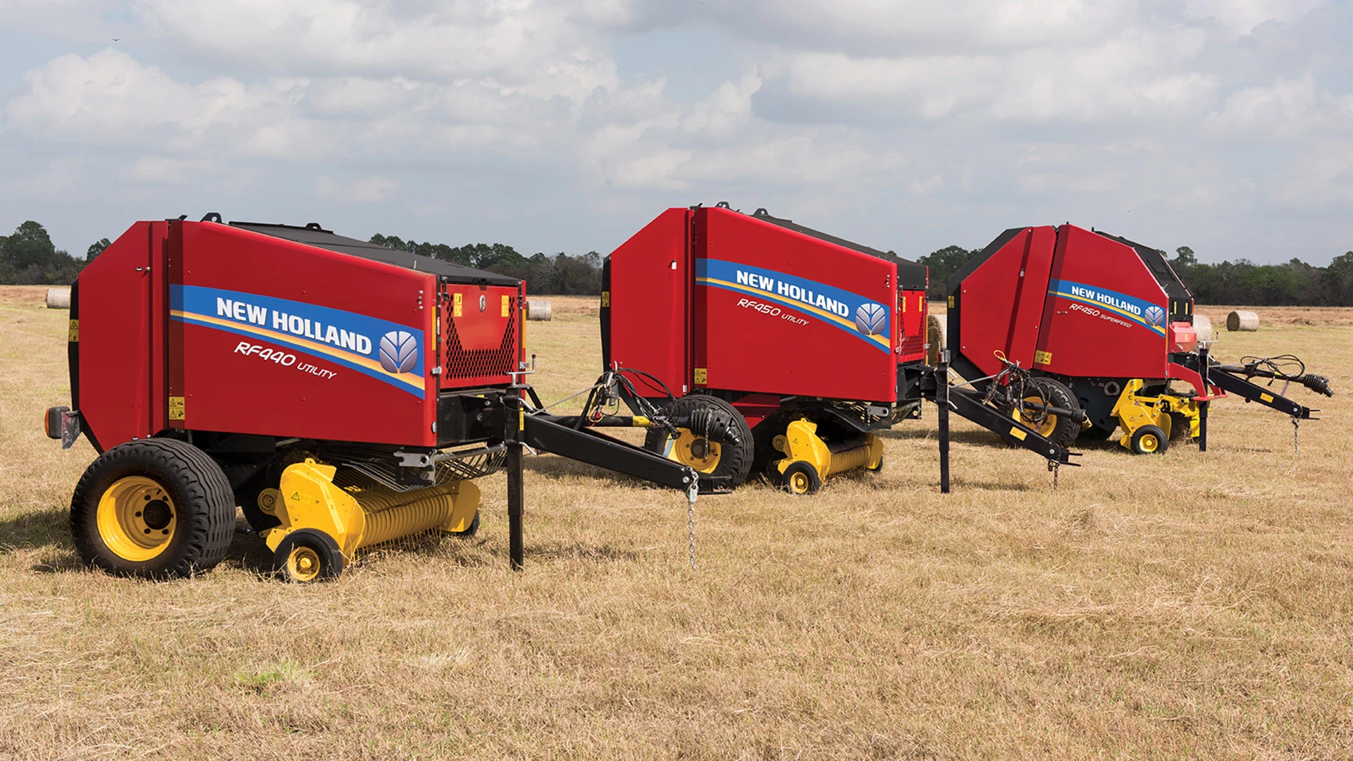 New Holland RF Fixed Chamber Round Balers