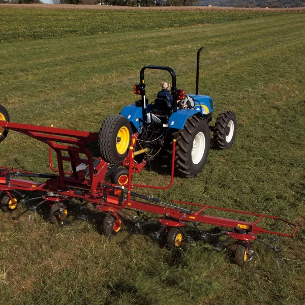 New Holland ProTed™ Rotary Tedders