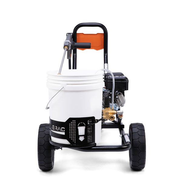 DR Power Model 88711 (2.6 GPM) with Generac G-Force engine & AR pump