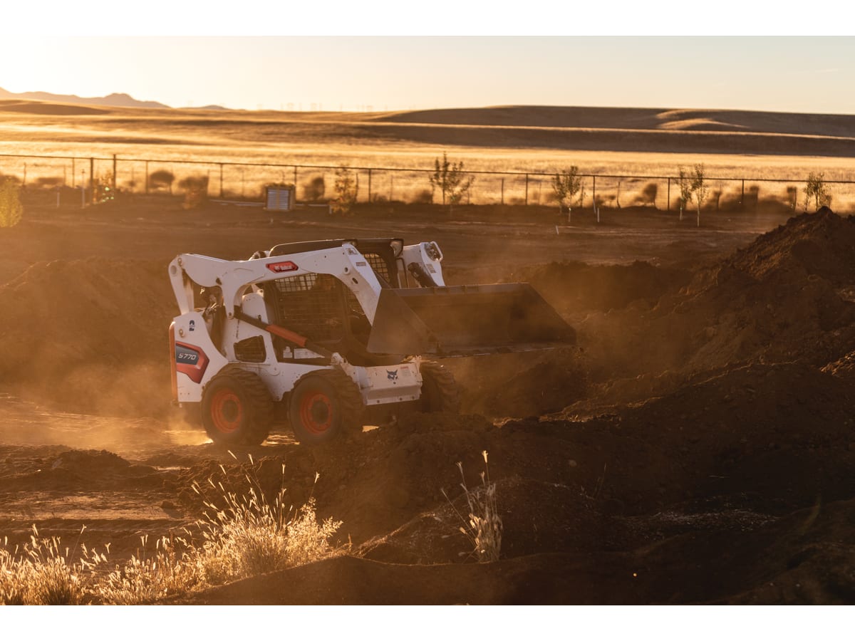 Bob Cat S770 Skid-Steer Loader