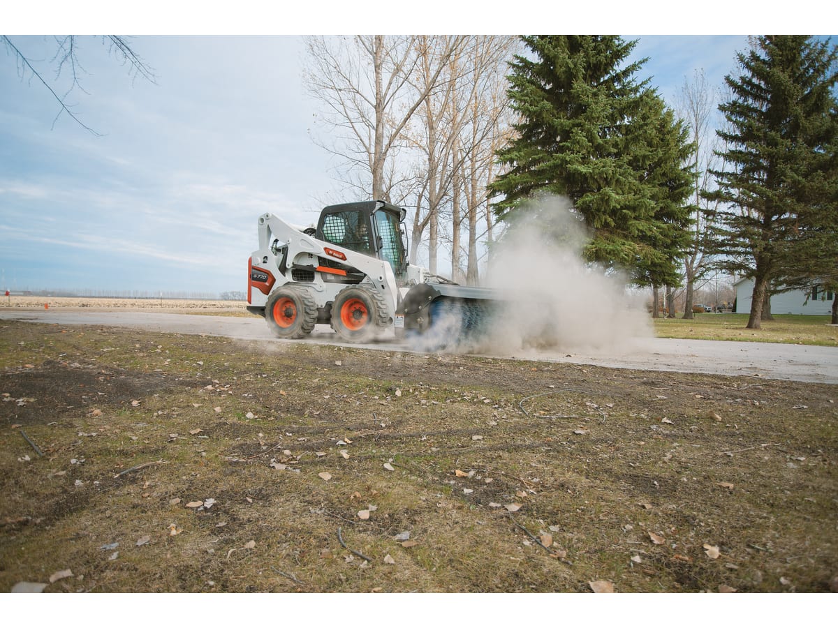 Bob Cat S770 Skid-Steer Loader