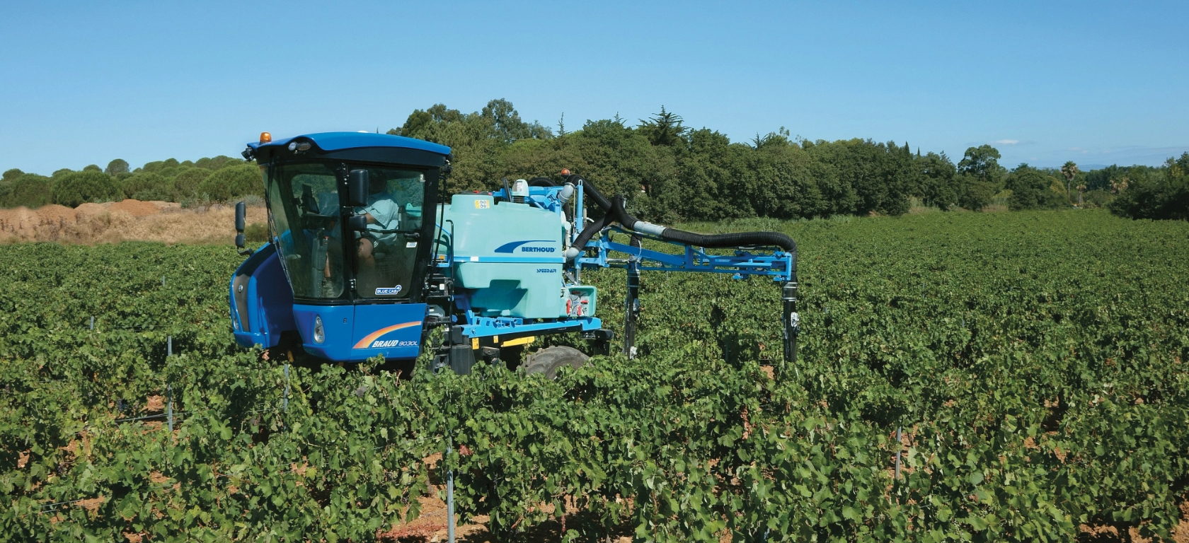 New Holland Braud Compact Series Grape Harvester