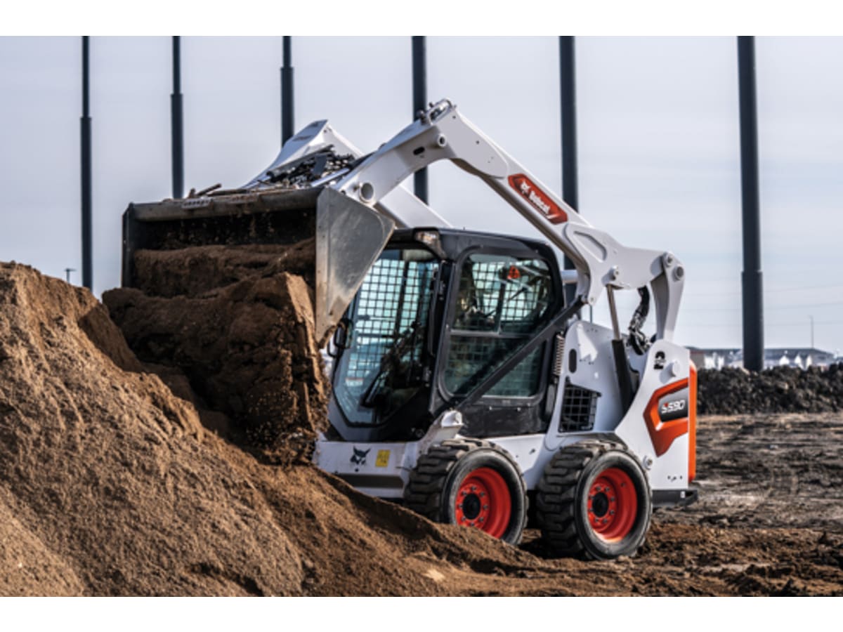 Bob Cat S590 Skid-Steer Loader