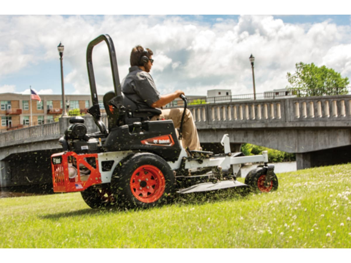 Bob Cat ZT3500 Zero-Turn Mower