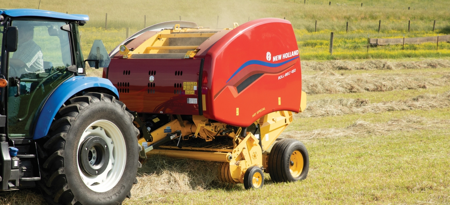 New Holland Roll-Belt™ Round Balers