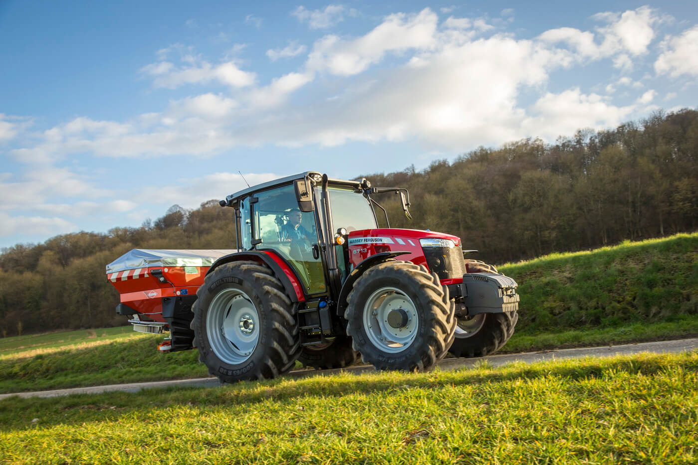 Massey Ferguson MF 6713