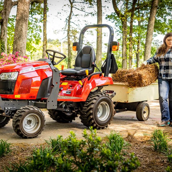 Massey Ferguson MF GC1723EB**