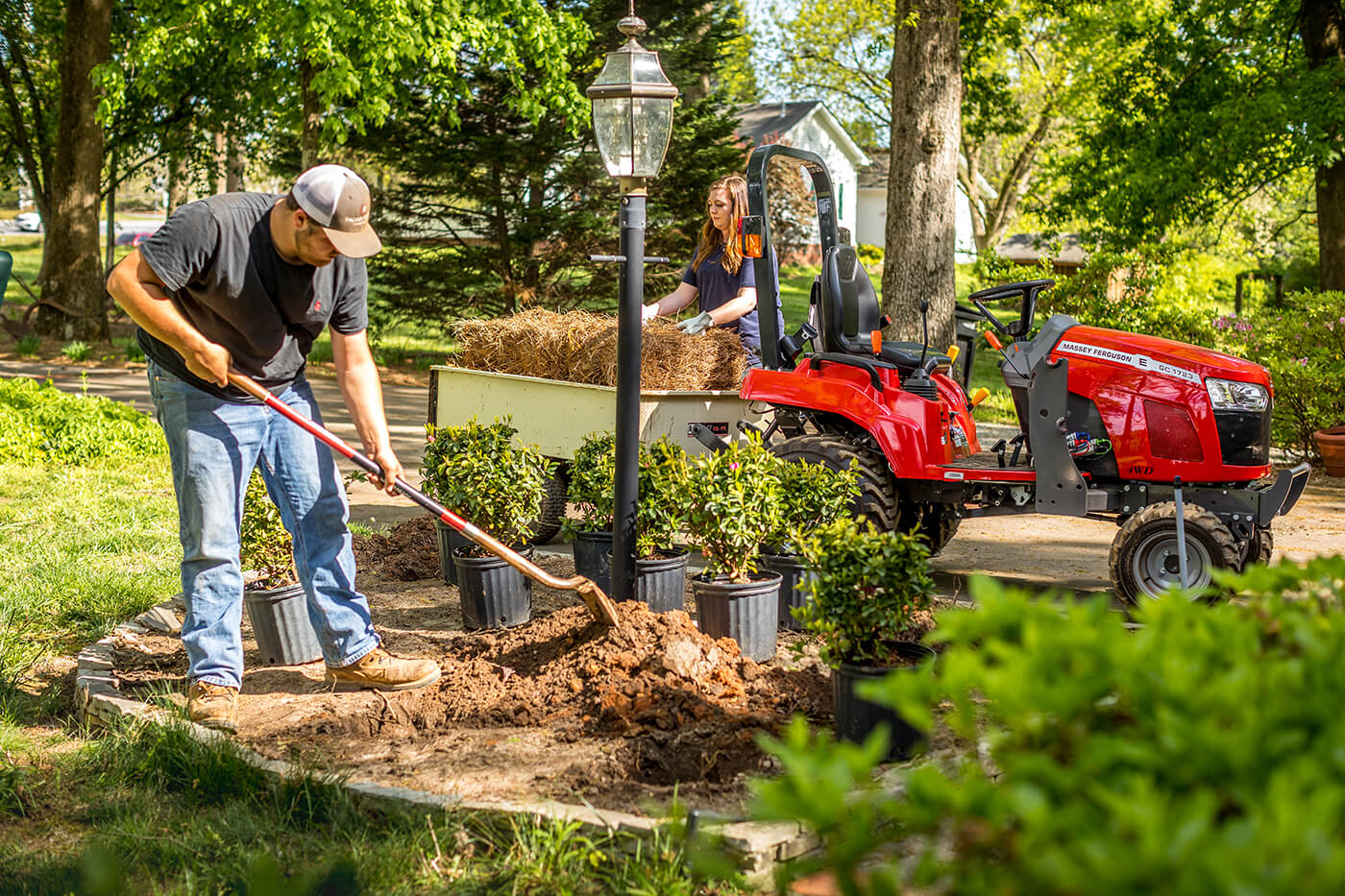Massey Ferguson MF GC1723E*