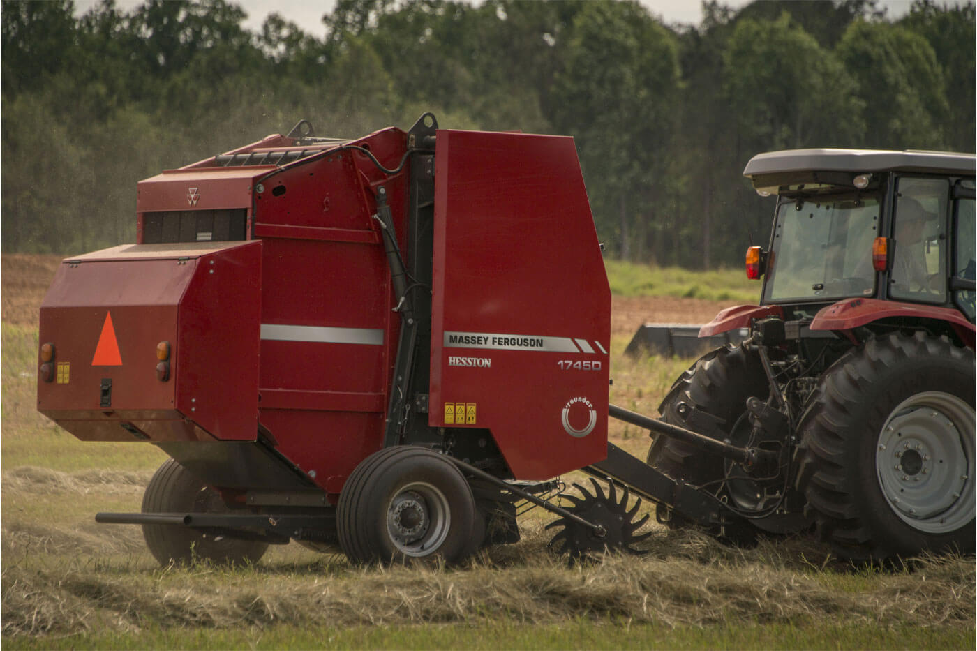 Massey Ferguson MF 1745 D Round Baler
