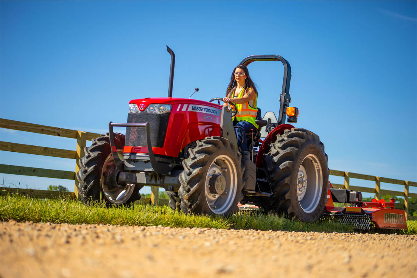 Massey Ferguson MF 2607H