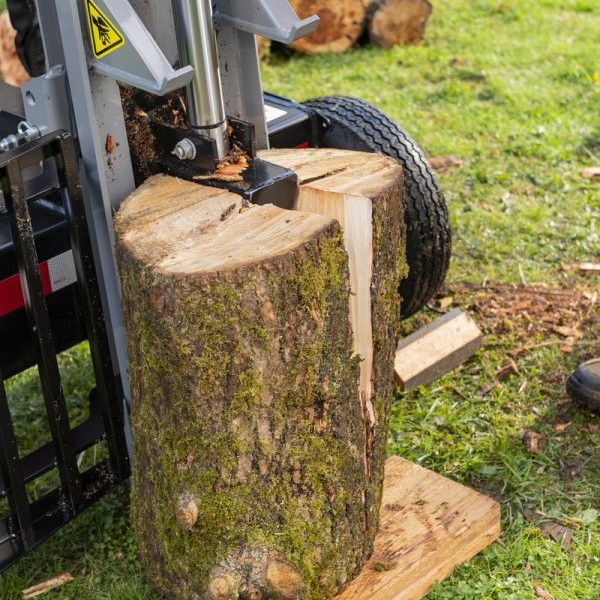 Oregon 25 Ton Log Splitter