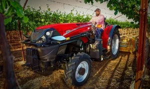 Case IH Farmall 120N