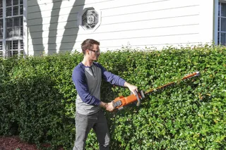 Husqvarna Hedge Master 320iHD60 (battery and charger included)