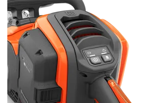 Husqvarna Power Axe 350i (battery and charger included)