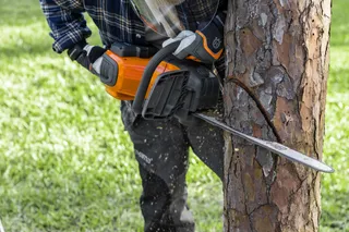 Husqvarna Power Axe 350i (battery and charger included)