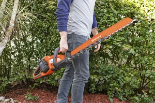 Husqvarna Hedge Master 320iHD60 (battery and charger included)