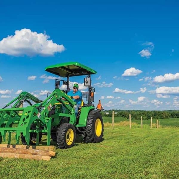 John Deere 3032E Compact Utility Tractor