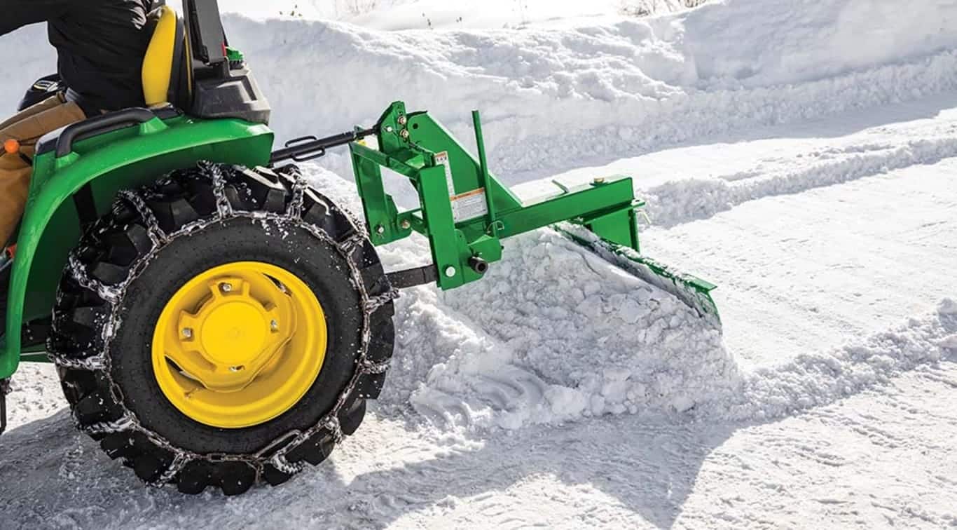 John Deere 3032E Compact Utility Tractor