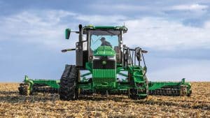 John Deere 8RT 370 Two-Track Tractor