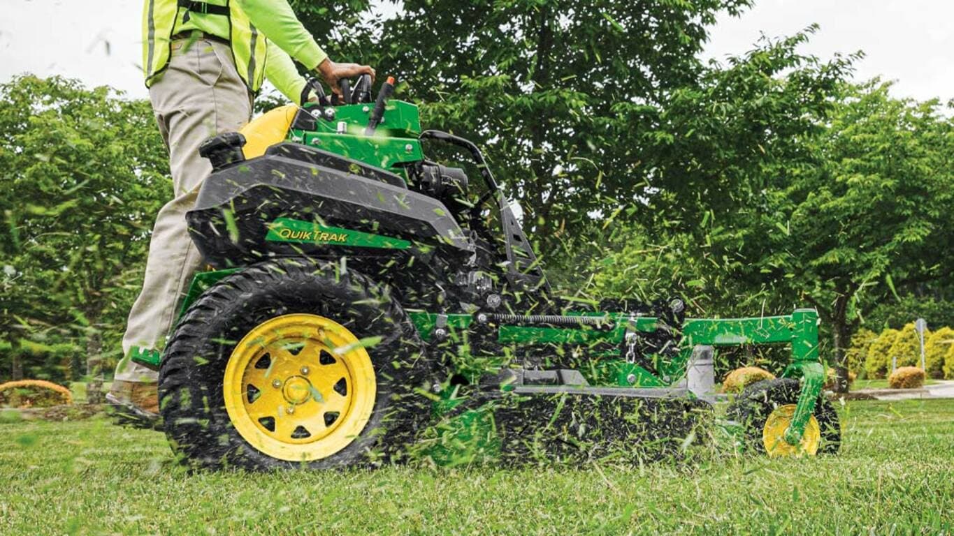 John Deere Q850R QuikTrak™ Stand-On Mower