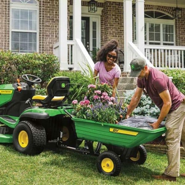 John Deere S130 Lawn Tractor