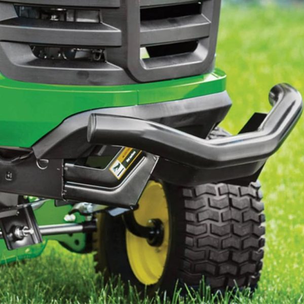 John Deere S130 Lawn Tractor