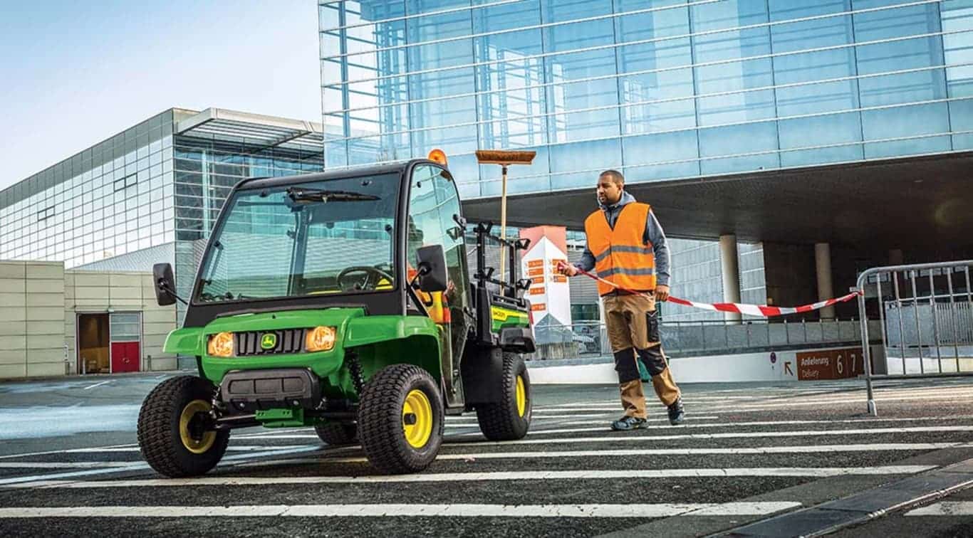 John Deere TE 4x2 Electric Utility Vehicle