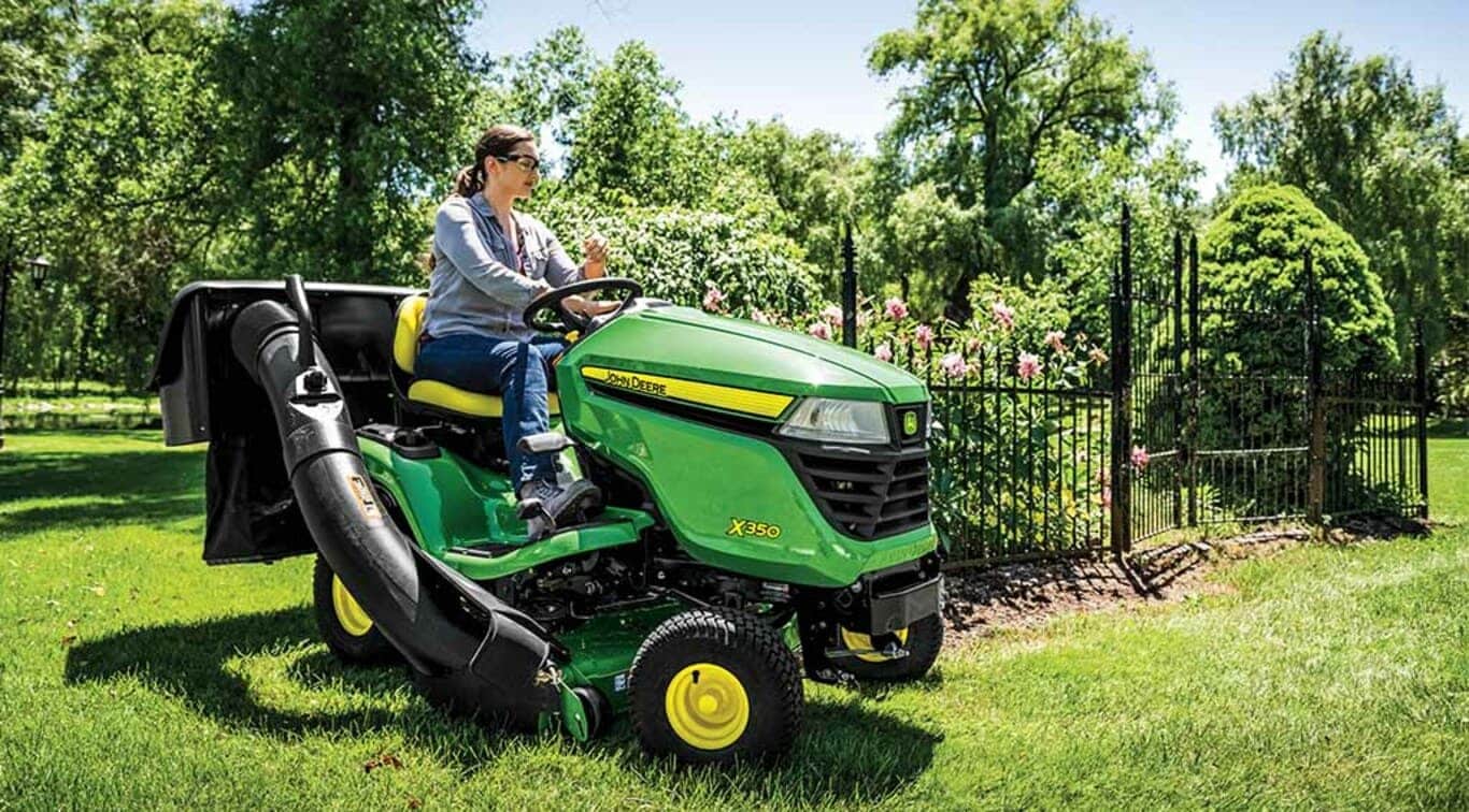 John Deere X350 Lawn Tractor with 48-inch Deck