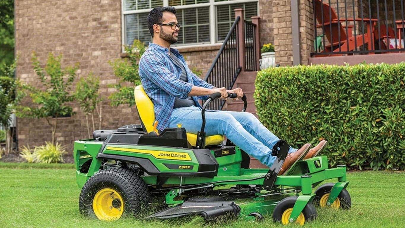 John Deere Z325E ZTrak™ Mower with 48-in. Deck