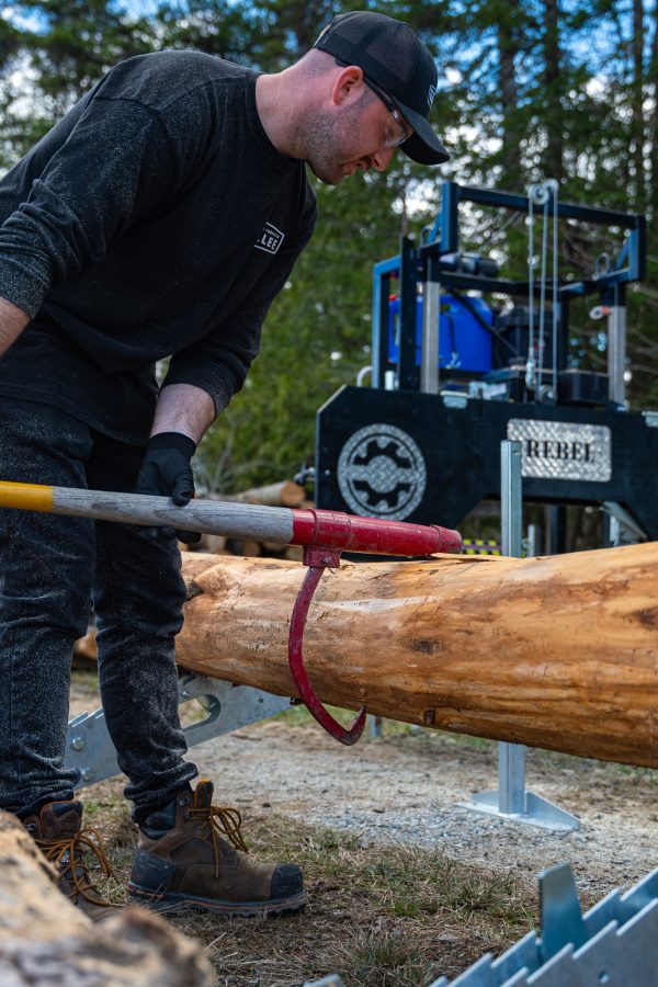 Pair of One-Way Loading Ramp (Max 24″ Logs diameter)