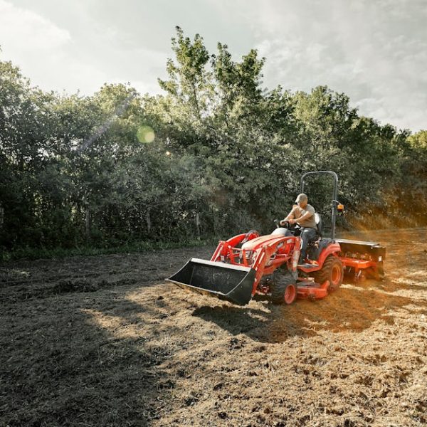 KIOTI CS2220 Sub-Compact Tractor