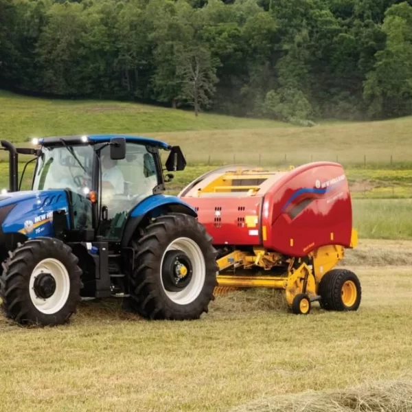 New Holland Roll-Belt™ Round Balers