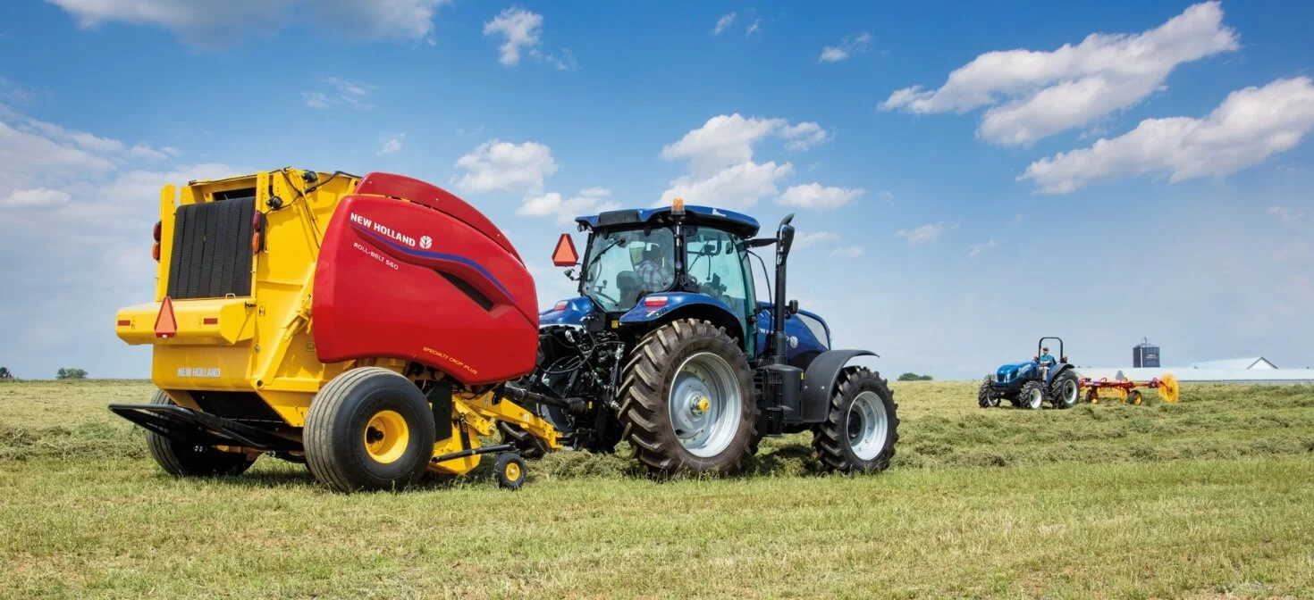 New Holland Roll-Belt™ Round Balers