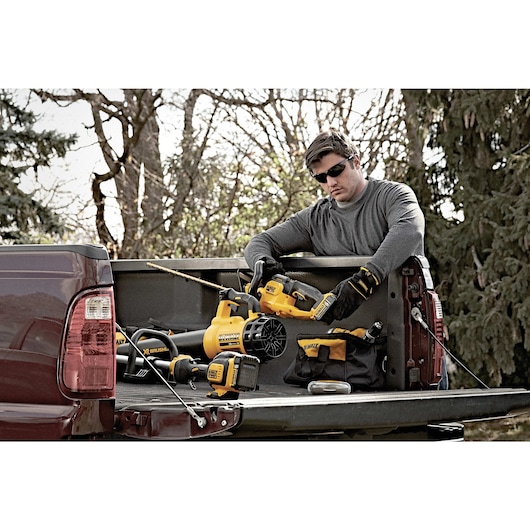 DEWALT 20V MAX* Lithium Ion Hedge Trimmer (5.0Ah)