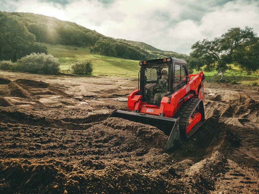 KIOTI TL750U-LQF compact track loader featuring Flow+ technology.