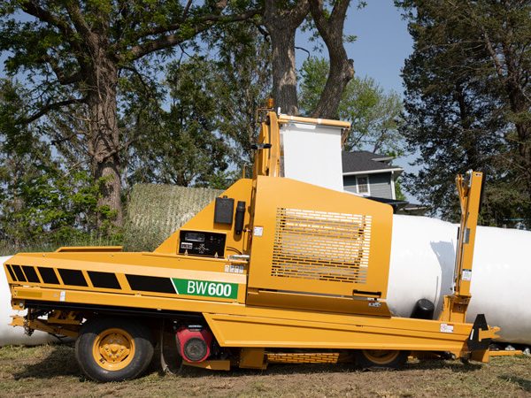 Vermeer BW600 Inline Bale Wrapper