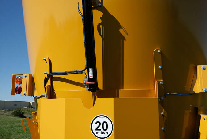 Vermeer VT1150 Premium Twin-screw Vertical Mixer