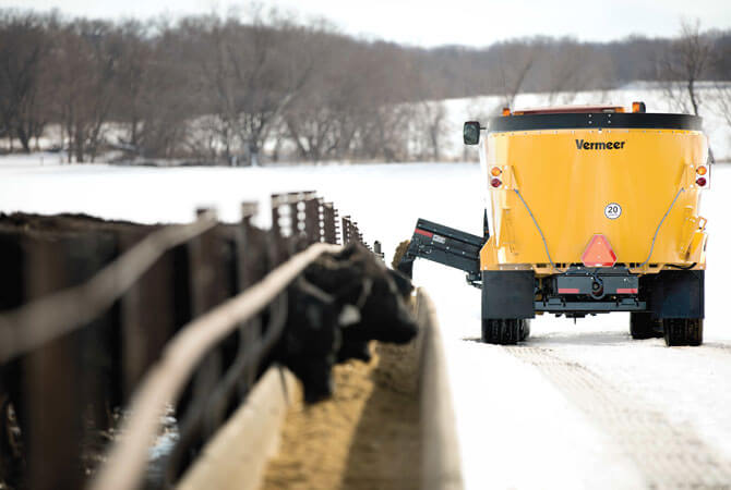 Vermeer VT660 Twin-screw Vertical Mixer