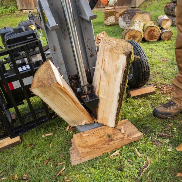 Vallee Forestry Equipment Oregon 30 Tons Log Splitter