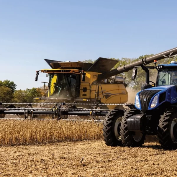 New Holland CR Series Twin Rotor® Combines