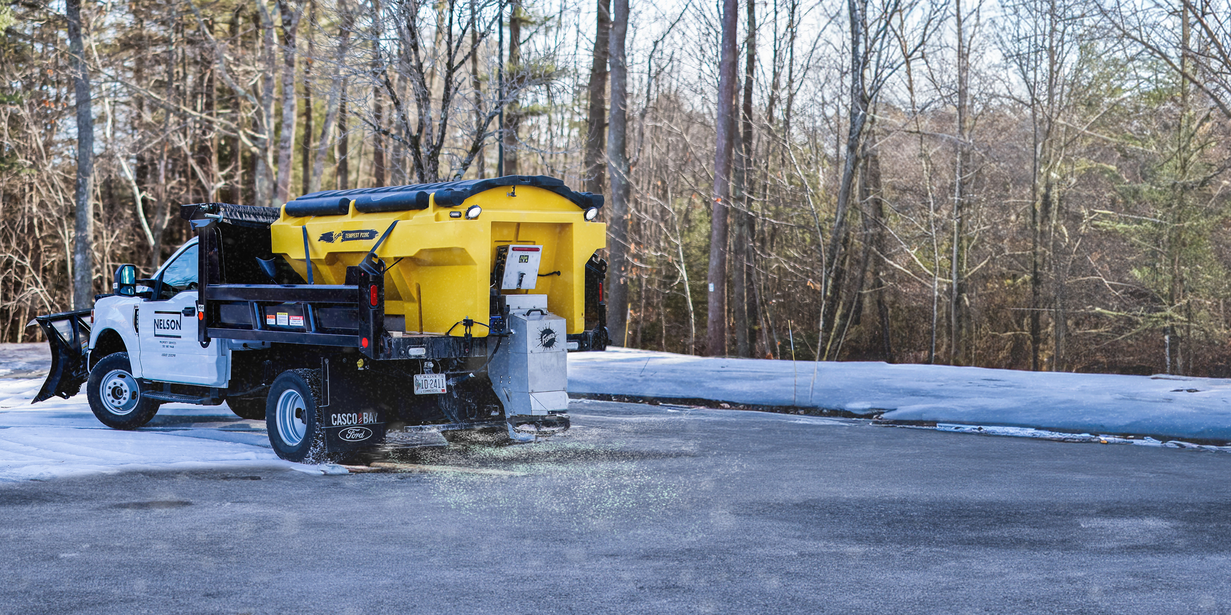 Fisher TEMPEST™ Poly Hopper Spreader