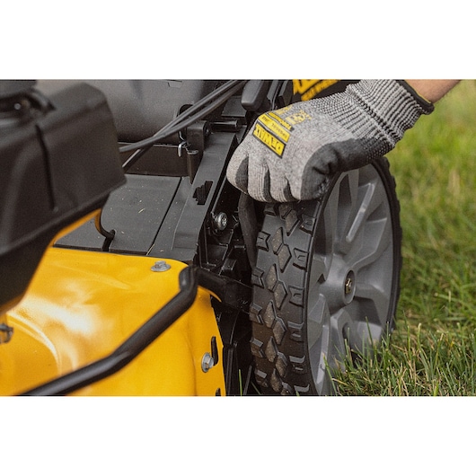 DEWALT 21 in. 196cc RWD Self-Propelled 3-in-1 Lawn Mower With PowerAdapt™