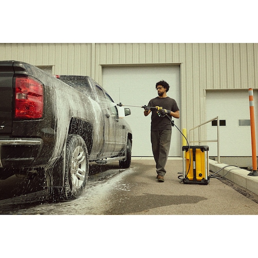 DEWALT 2600 PSI 1.1 GPM Electric Jobsite Pressure Washer