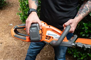 Husqvarna Hedge Master 320iHD60 (tool only)