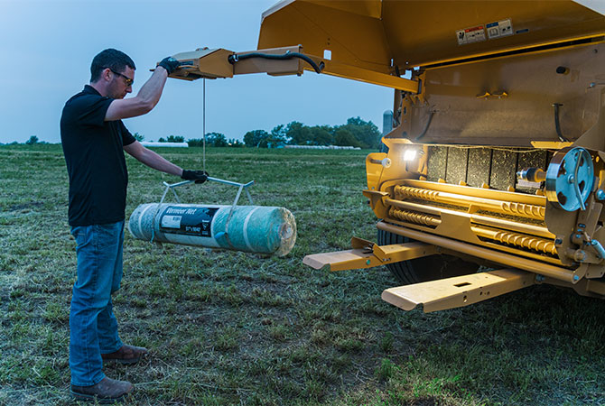Vermeer 604S Premium Baler