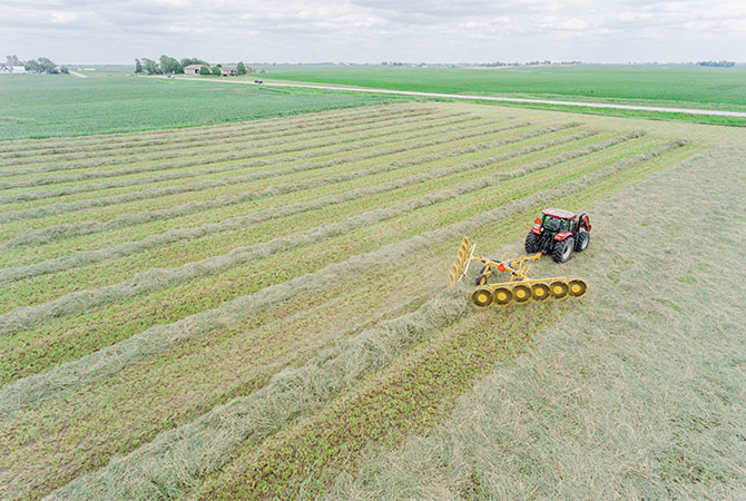 Vermeer VRC1224 Carted Wheel Rake