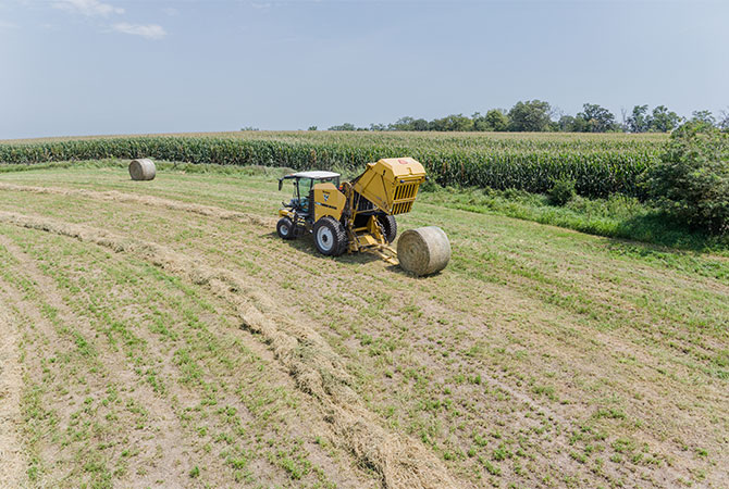 Vermeer ZR-4S Self-propelled Baler